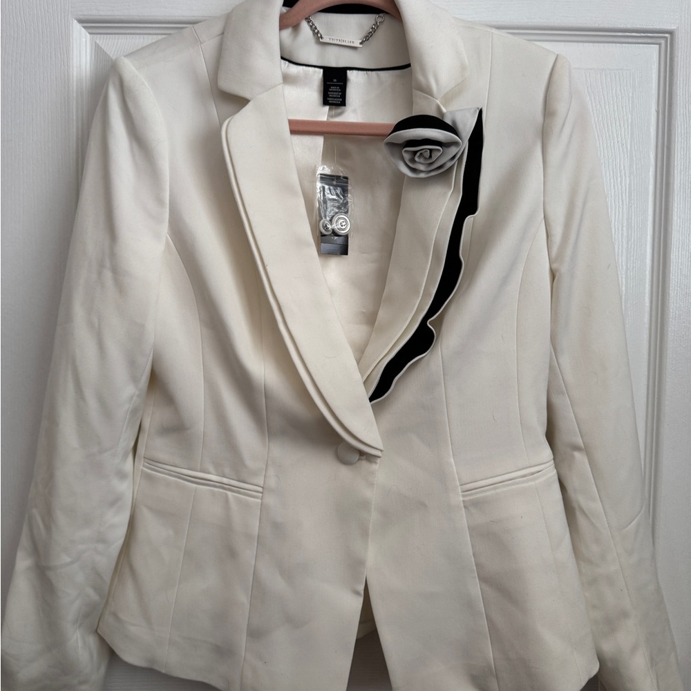 White Express Blazer with Flower Accent